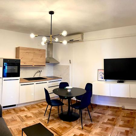 Apartments Derado Supetar Kültér fotó