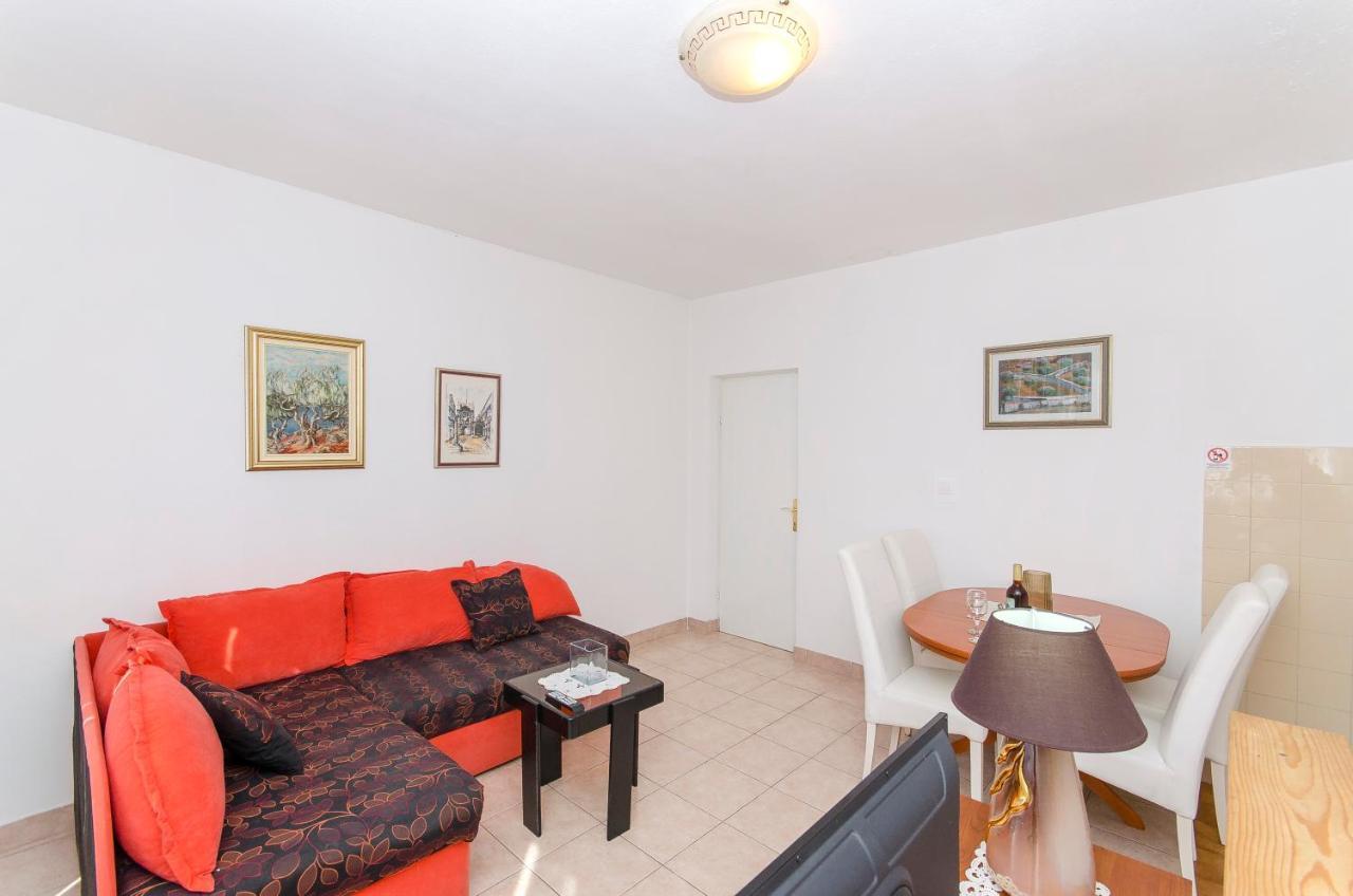 Apartments Derado Supetar Kültér fotó
