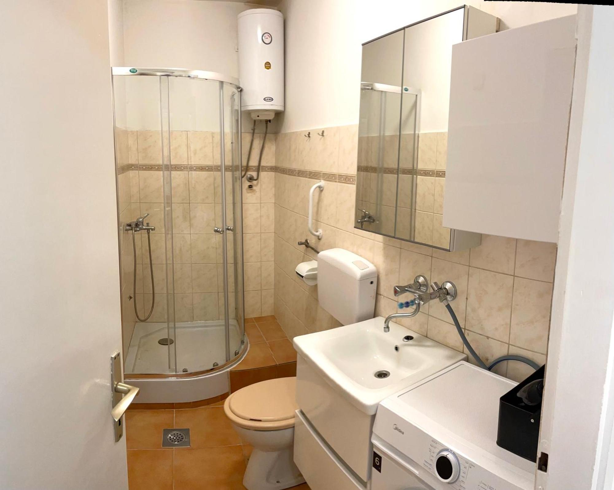 Apartments Derado Supetar Kültér fotó