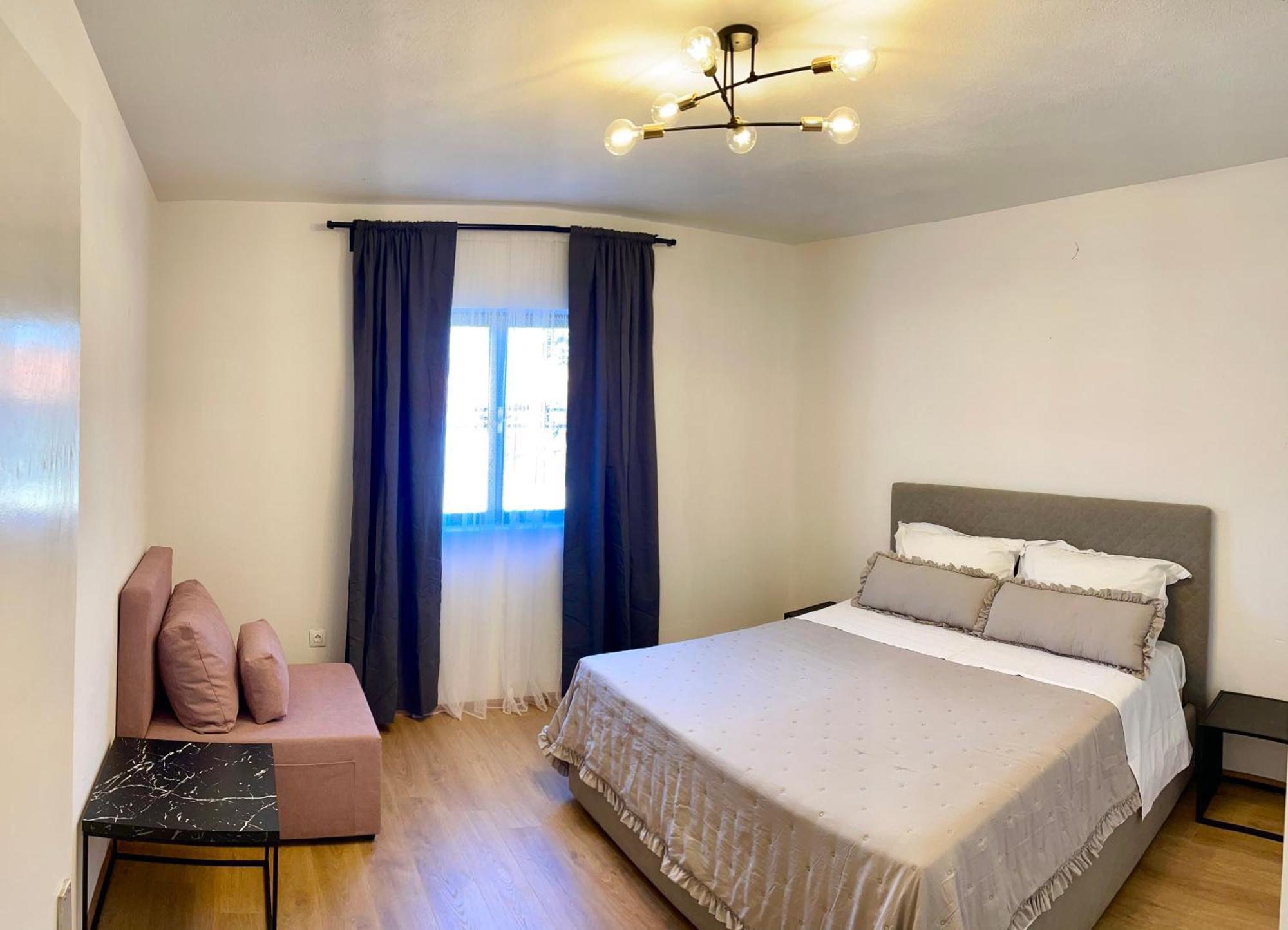 Apartments Derado Supetar Kültér fotó